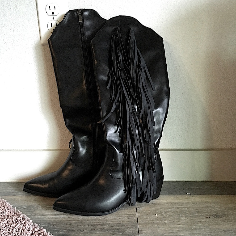 Black cowboy boots